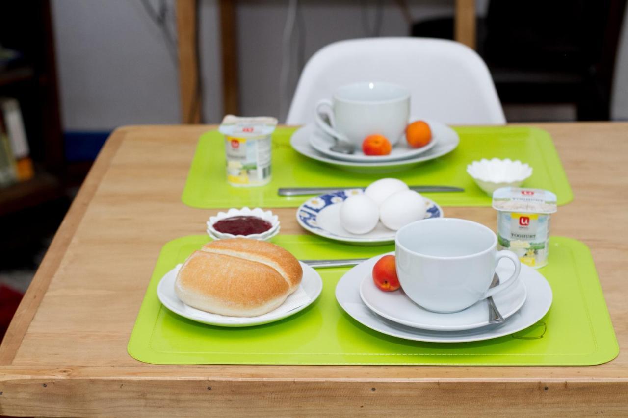 Hostal Casa Mondrian