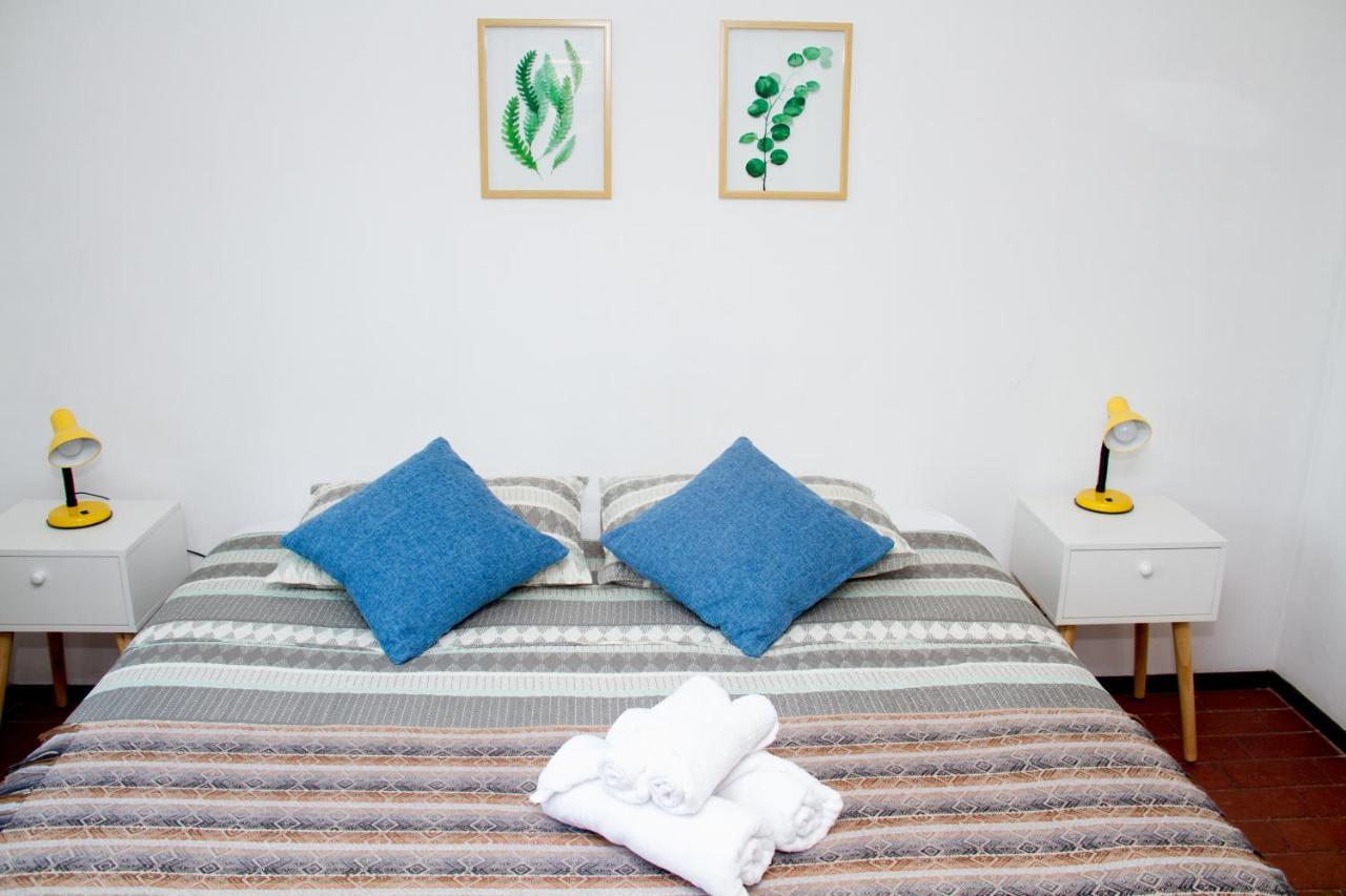Hostal Casa Mondrian