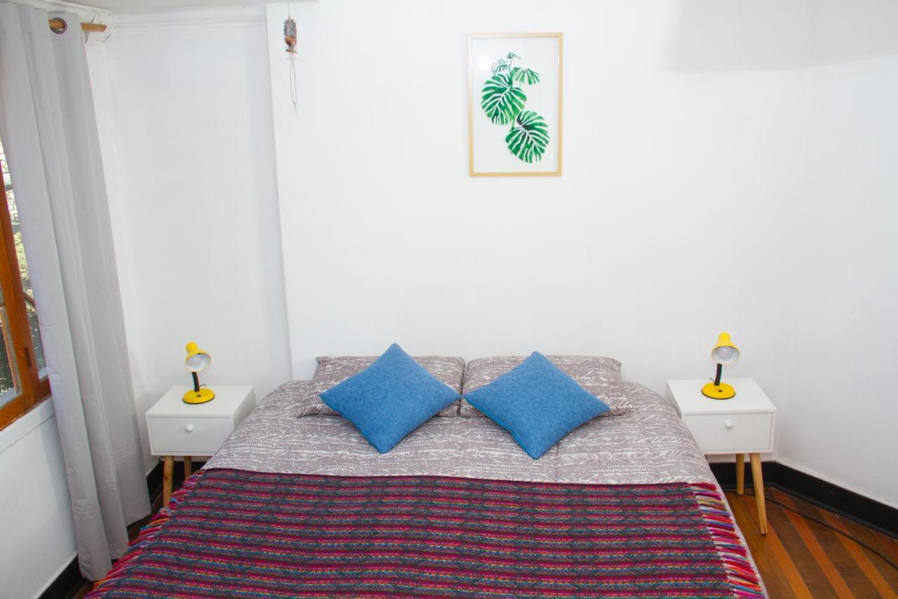 Hostal Casa Mondrian *