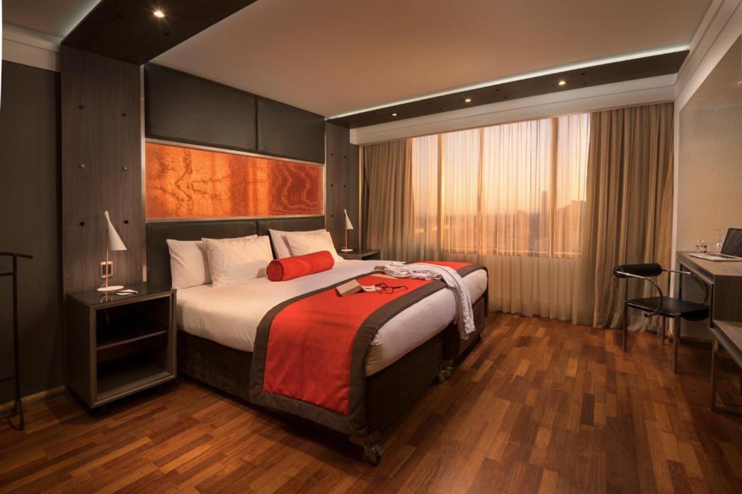 Hotel Boulevard Ferrat 4*