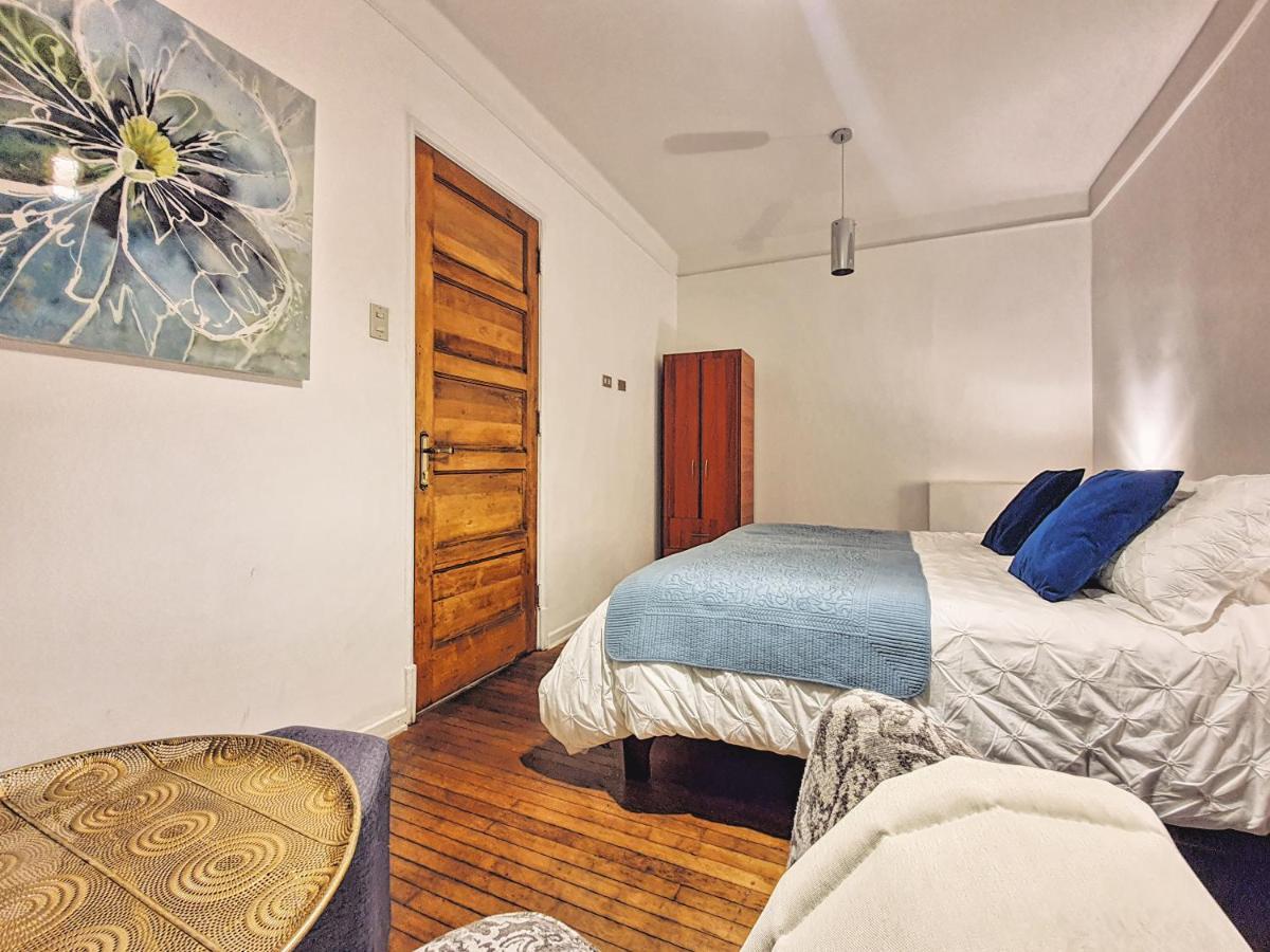 Hostel Boutique Casa La Barca Santiago