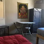 Alojamiento En Casa Palmera Barrio Matta Centro De Santiago