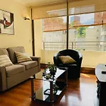 Barrio Lastarria, Excelentes Apartamentos - Alameda Apartments