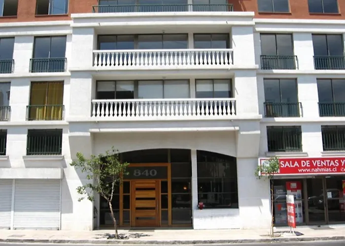 Luna Suites Apart