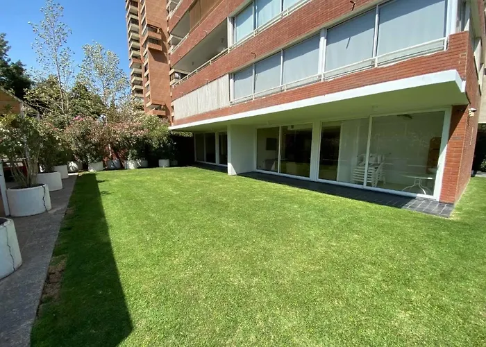 Alto Las Condes - A Pasos Del Mall - Excelente Y Comodo Departamento P/2 Personas