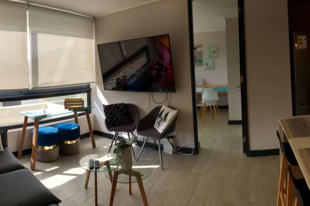 Ideal Departamento En El Corazón De Dominicos Santiago de Chile