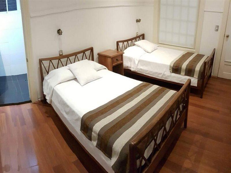 Hostal Casaltura Santiago de Chile