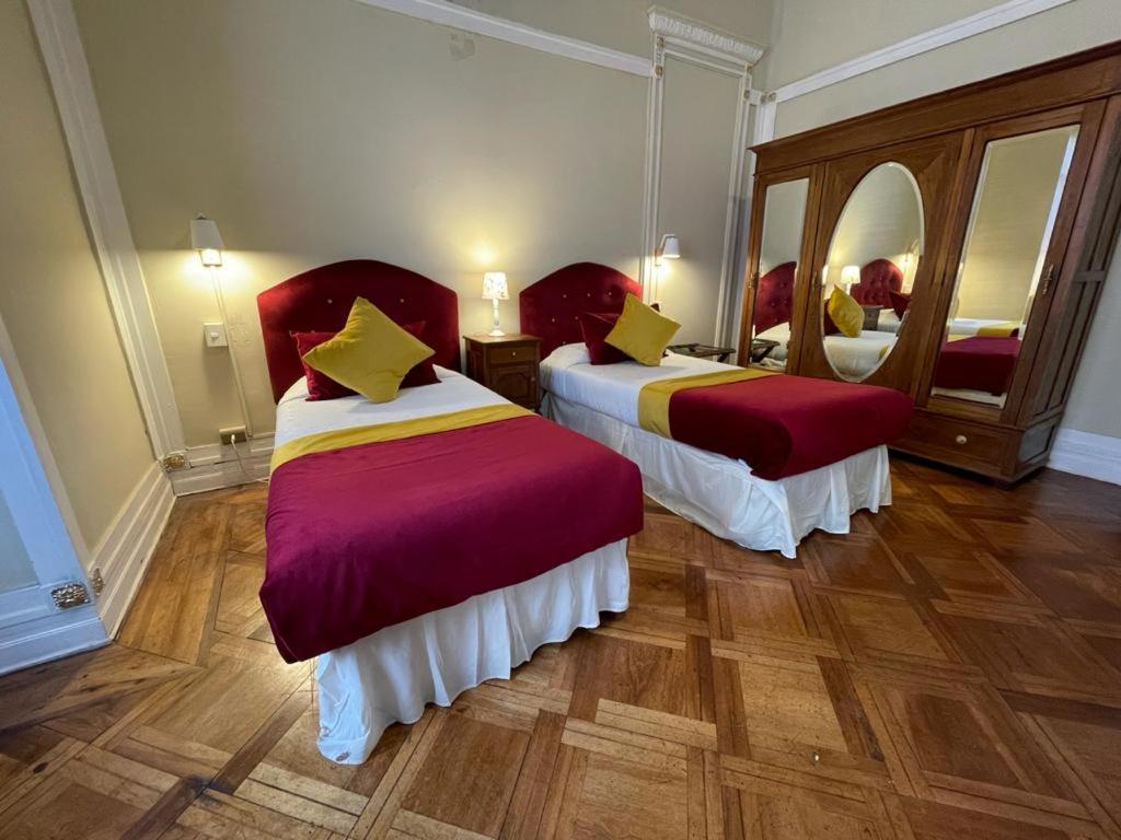 Plaza Londres 77 Hotel 3*