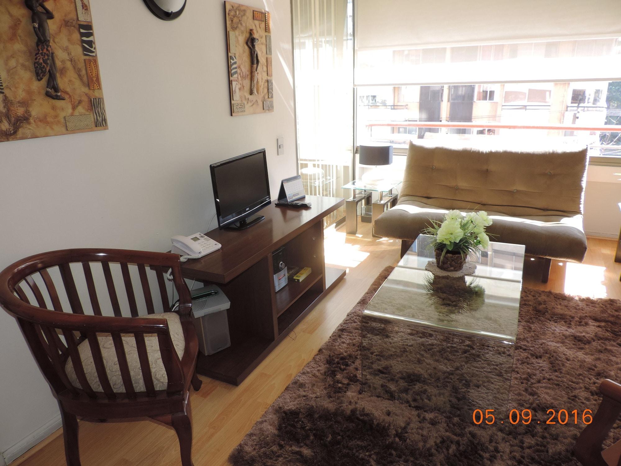At Roger De Flor Aparthotel