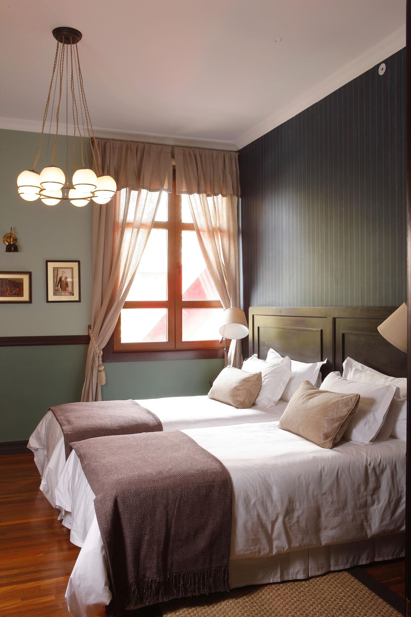 Boutique Castillo Rojo 4*