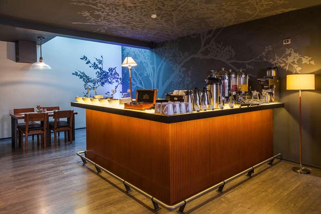 Ismael Hotel Santiago