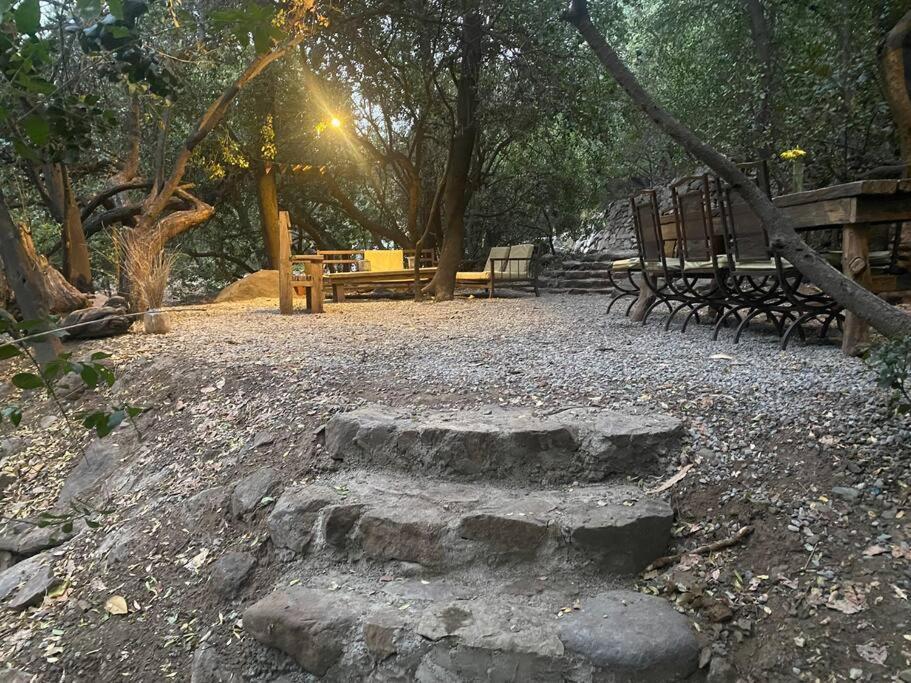 Casa De Piedra Entre Bosque Y Rio Сasa de vacaciones