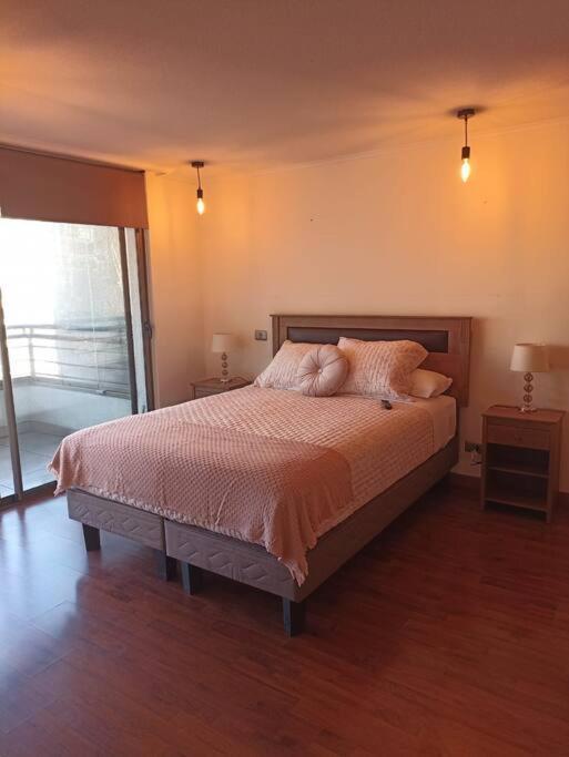 Dpto Costanera Center, Metro Leones 1 Dorm *