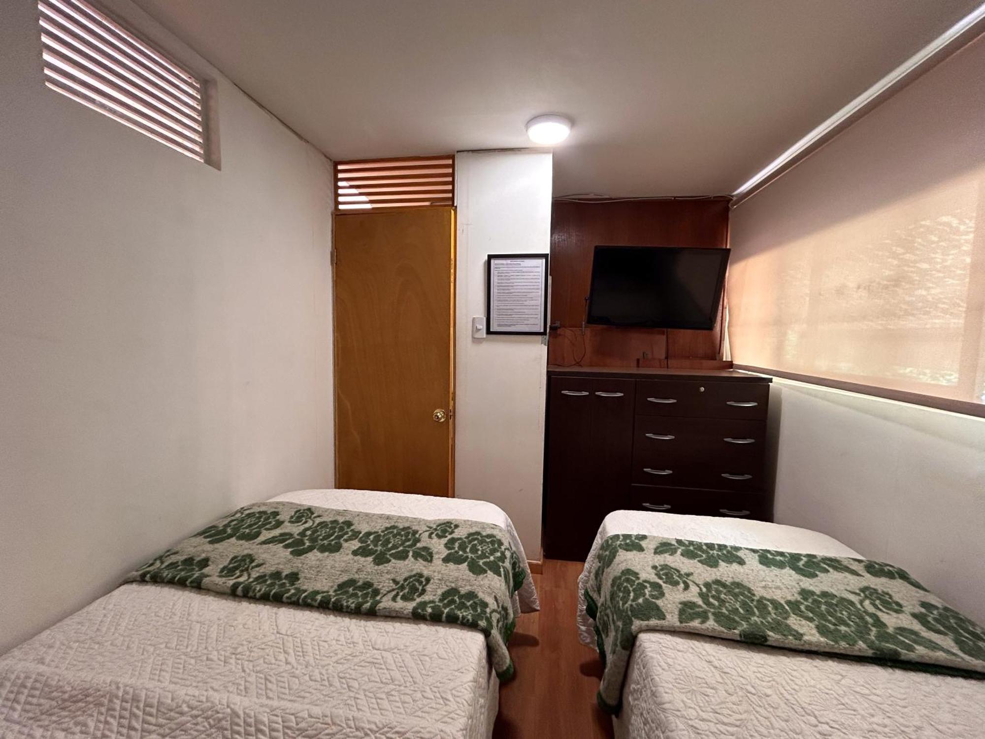 Hostal Chez Humbert *