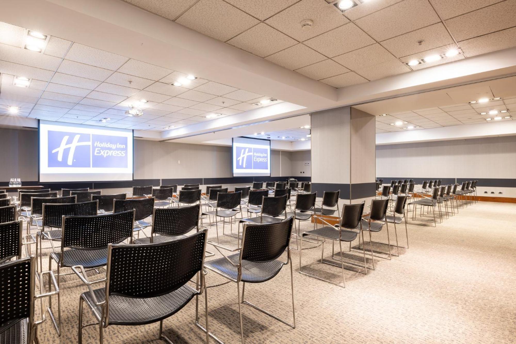 Express Condes By Ihg Hotel 4*