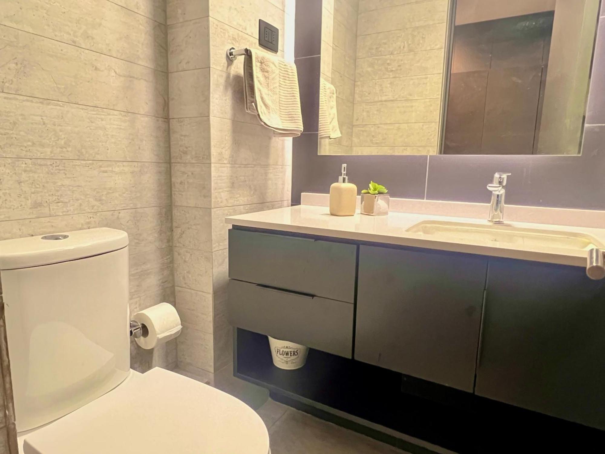 Apartamento Nuevo Y Moderno Departamento A Pasos De Clinica Condes Santiago de Chile