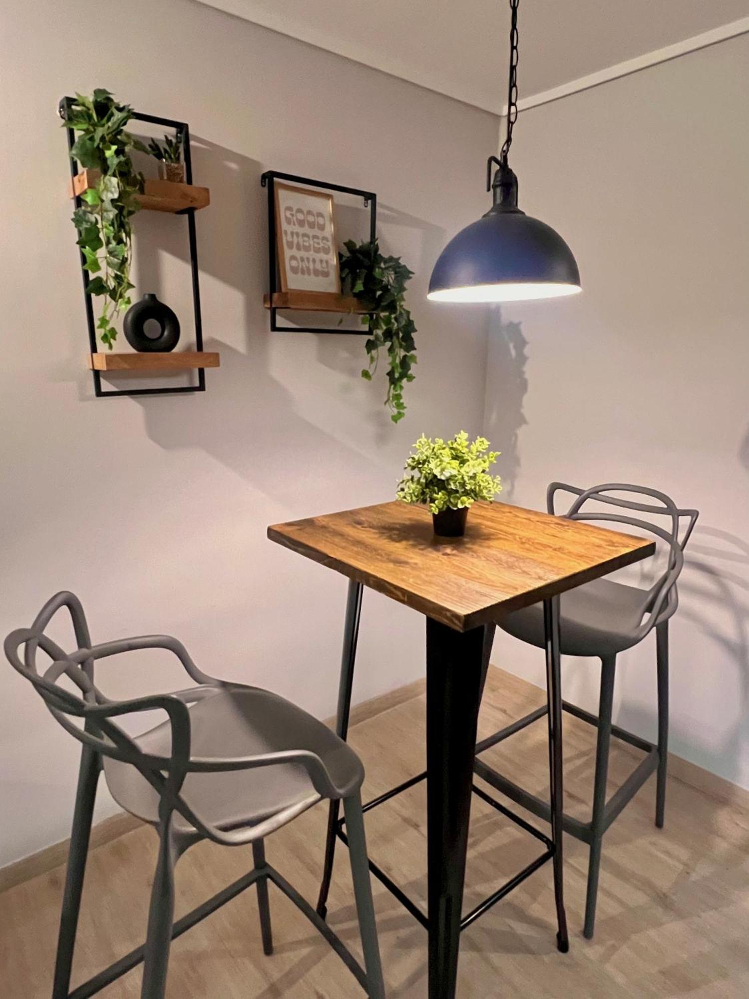 Nuevo Y Moderno Departamento A Pasos De Clinica Condes * Santiago de Chile