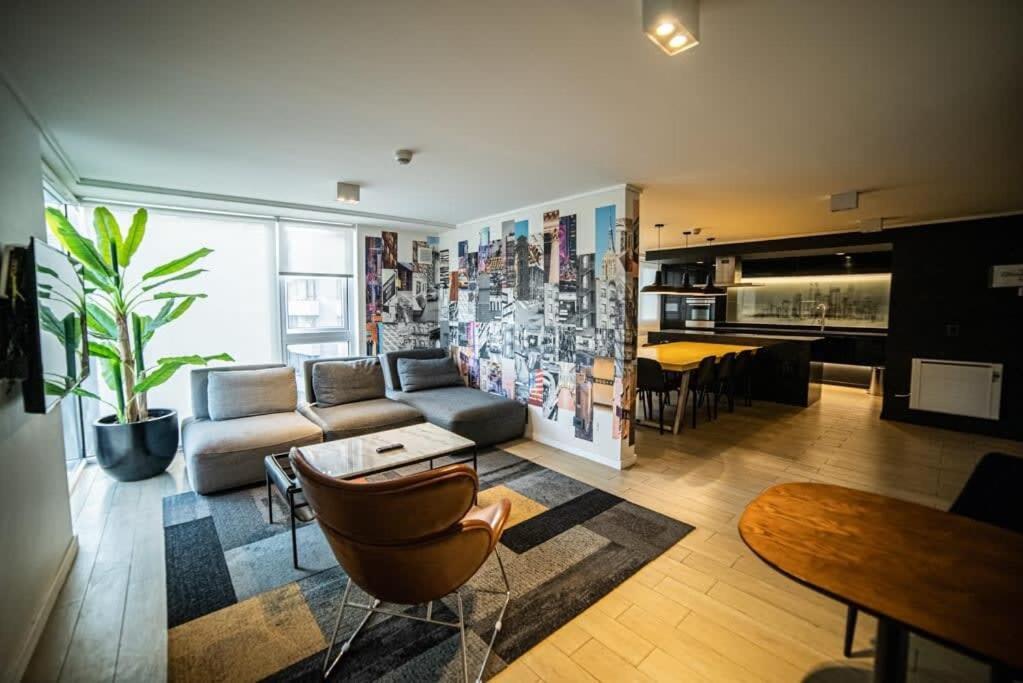 Vive El Lujo Urbano En Providencia Apartamento *