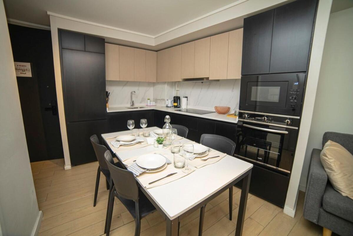 Vive El Lujo Urbano En Providencia Apartamento