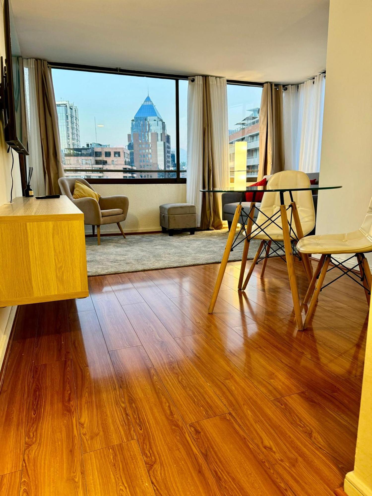 Apartamento Andar 14 Localizacao Em Condes Chile Confortavel Santiago de Chile