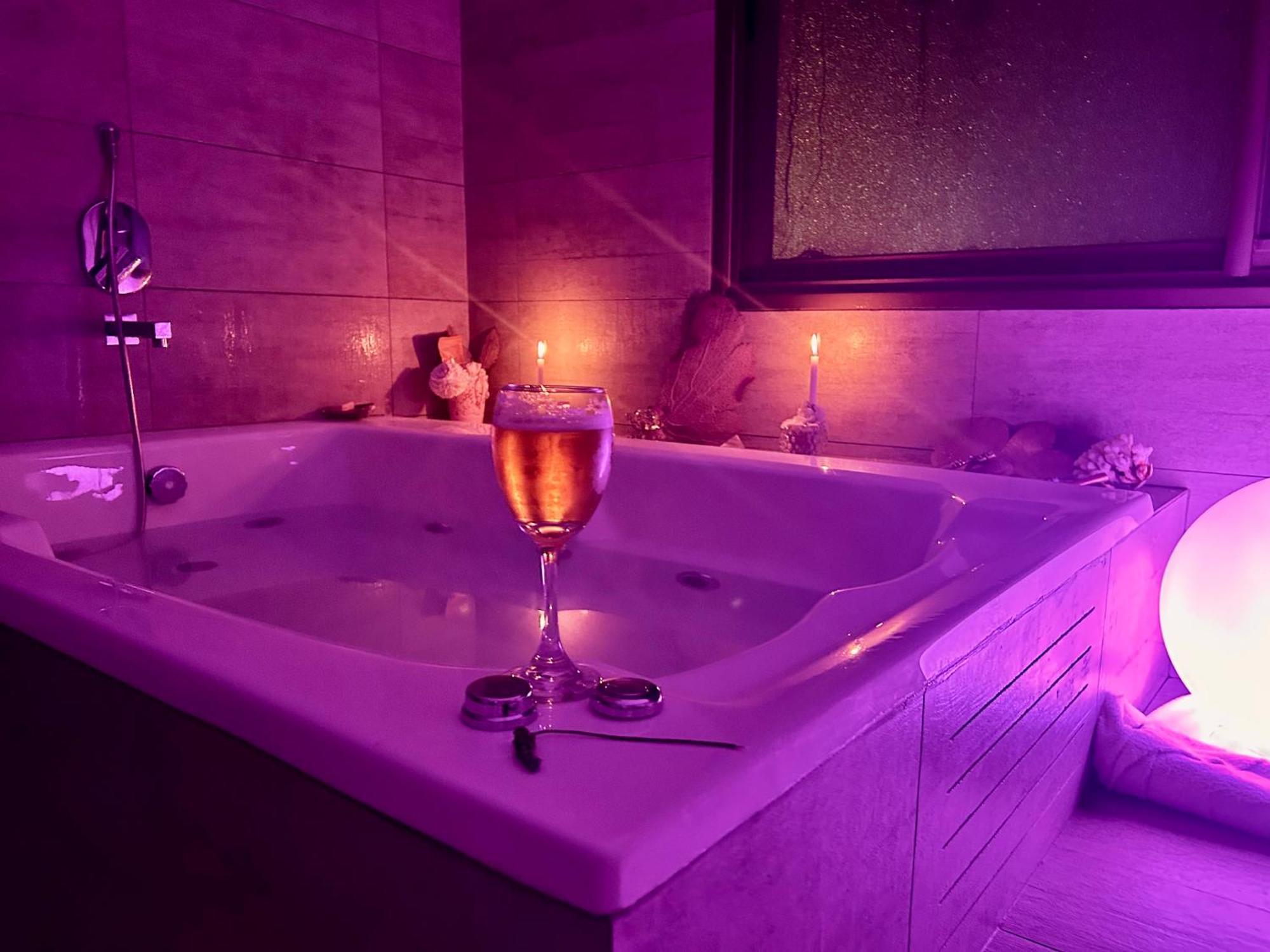 Casa Aqua Hotel del amor *