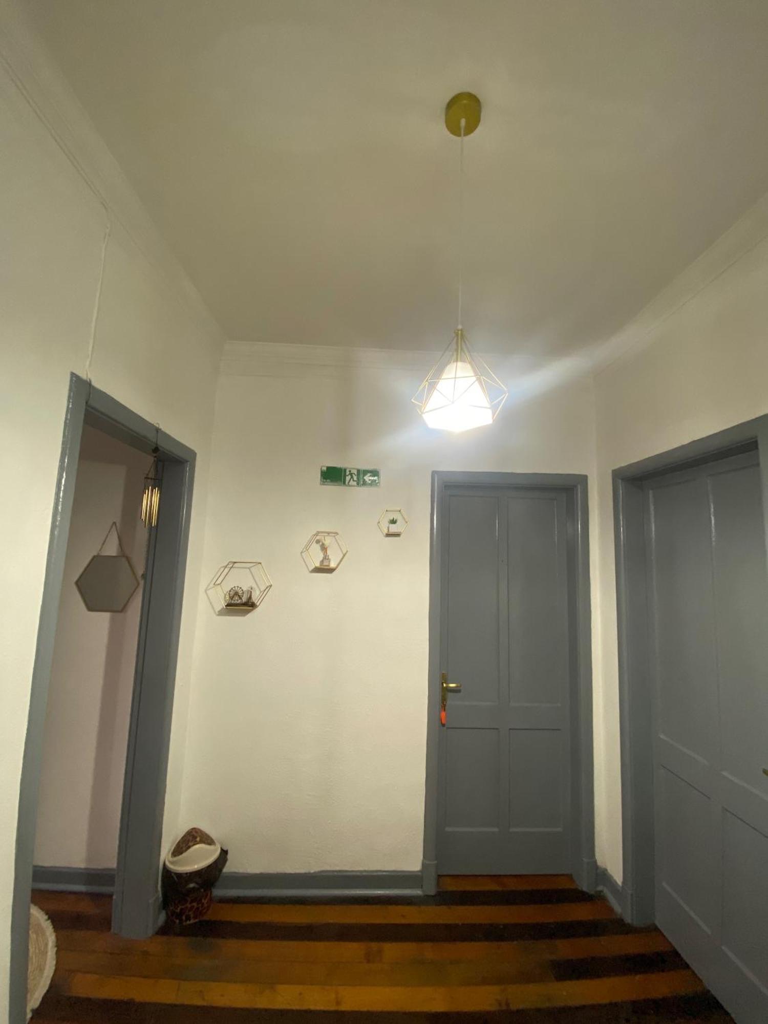 2 Con Bano Compartido En Providencia Casa * Santiago
