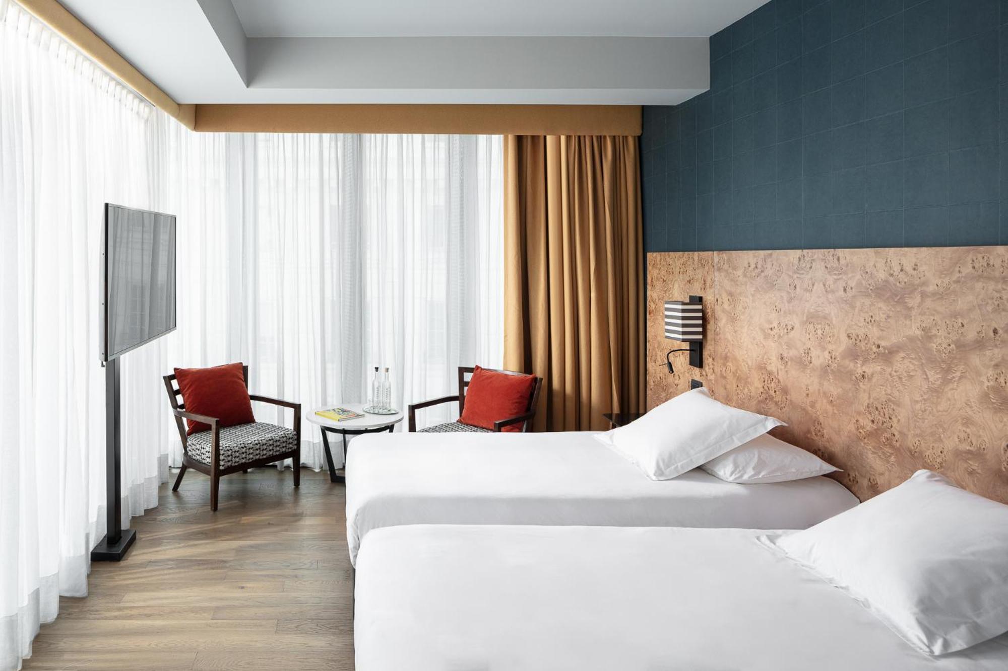 Hotel Debaines 5*