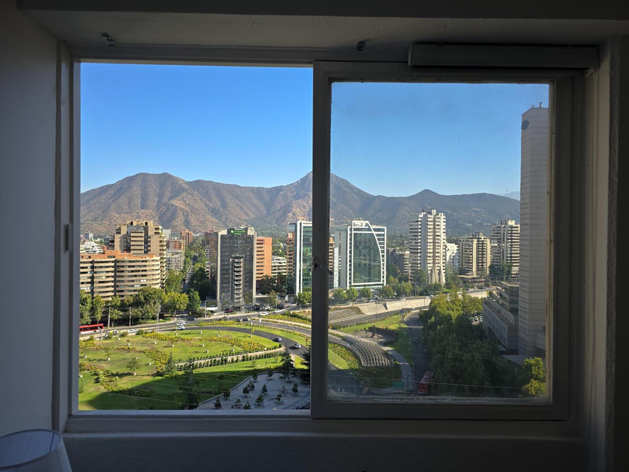 Apartamento Vista Increible A Pasos Del Parque Arauco