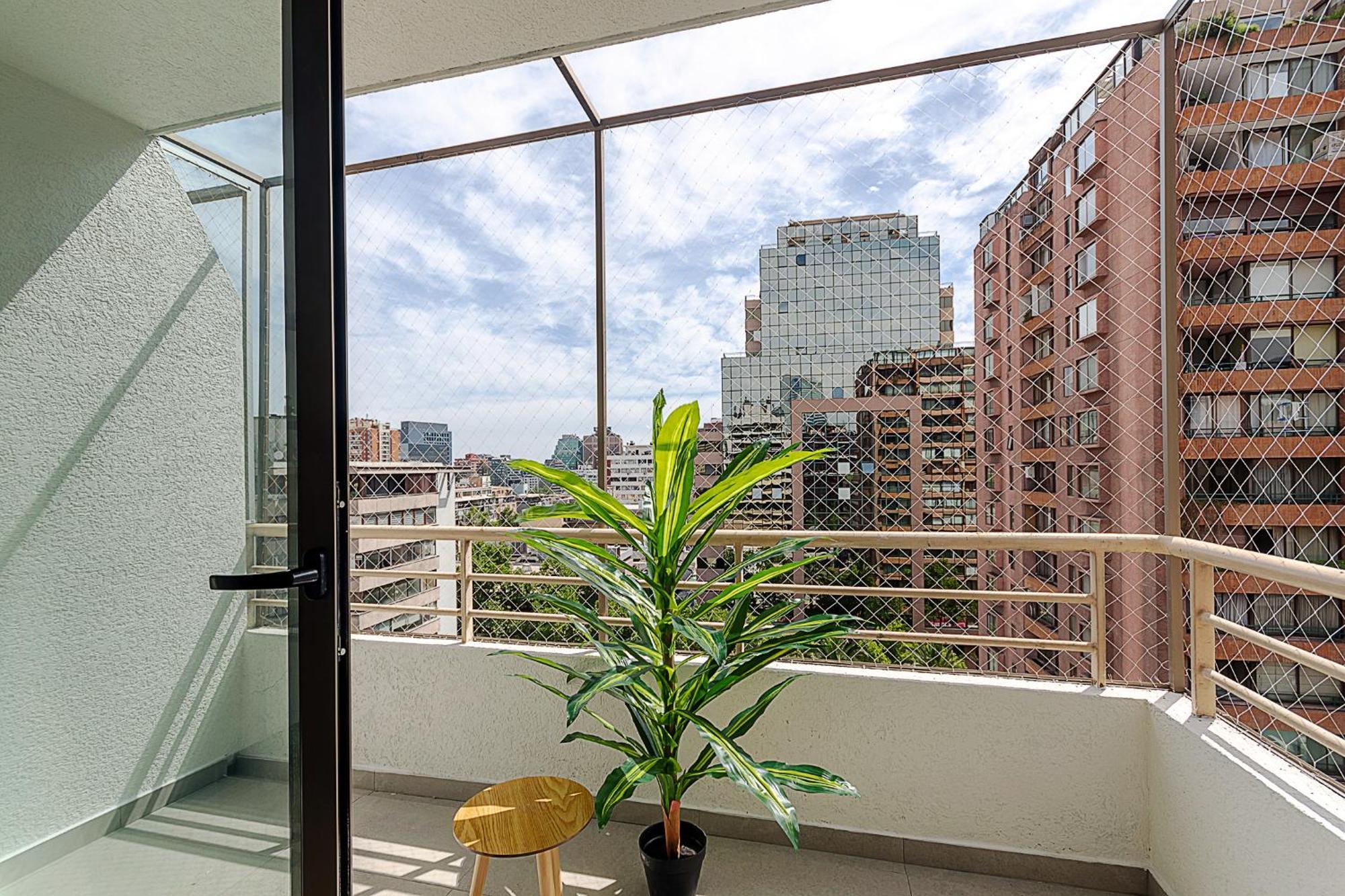 Departamento Familiar Con Terraza En Providencia Apartment *