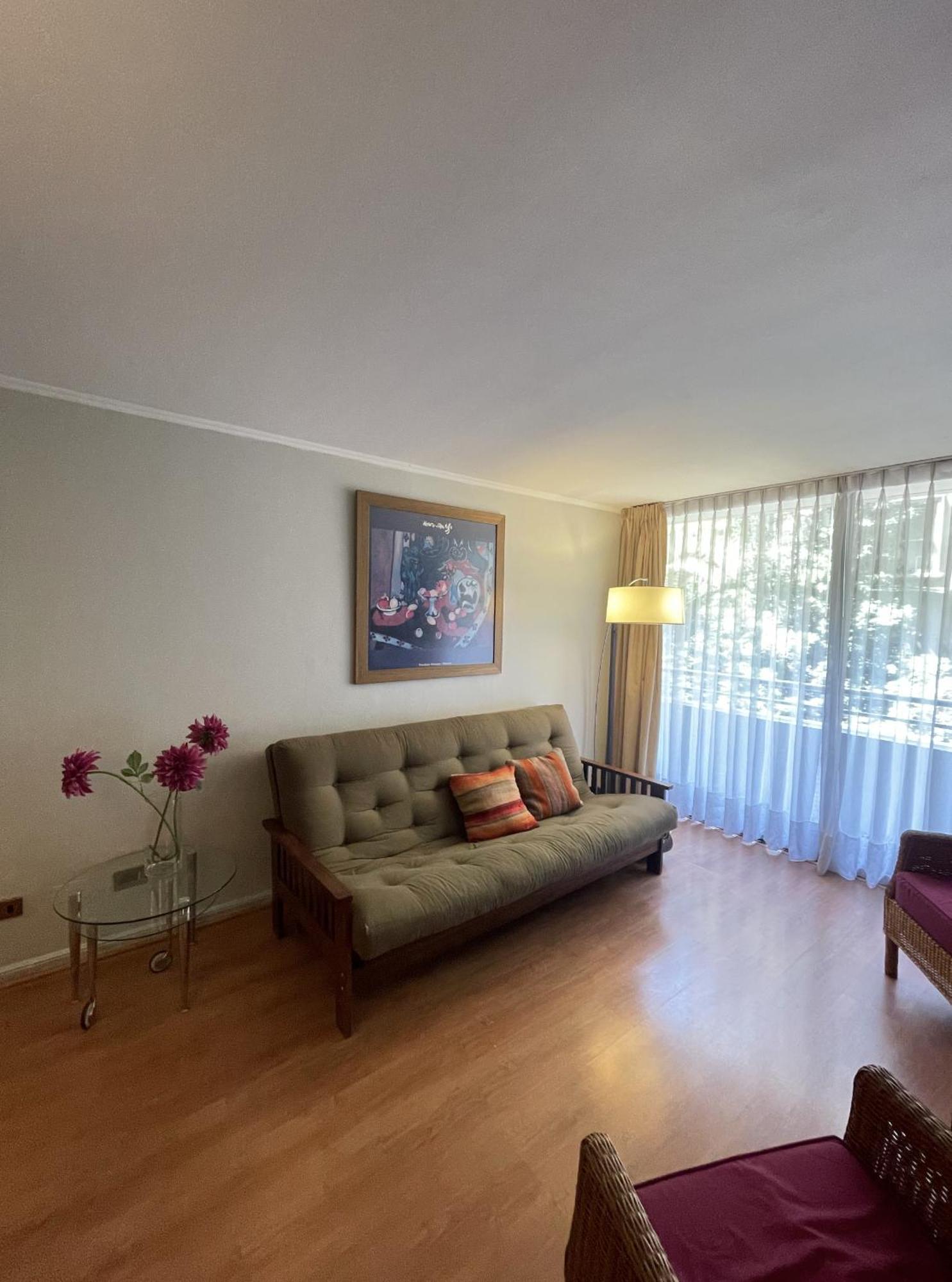 Barrio El Golf Condes Con Piscina 1h Apartamento