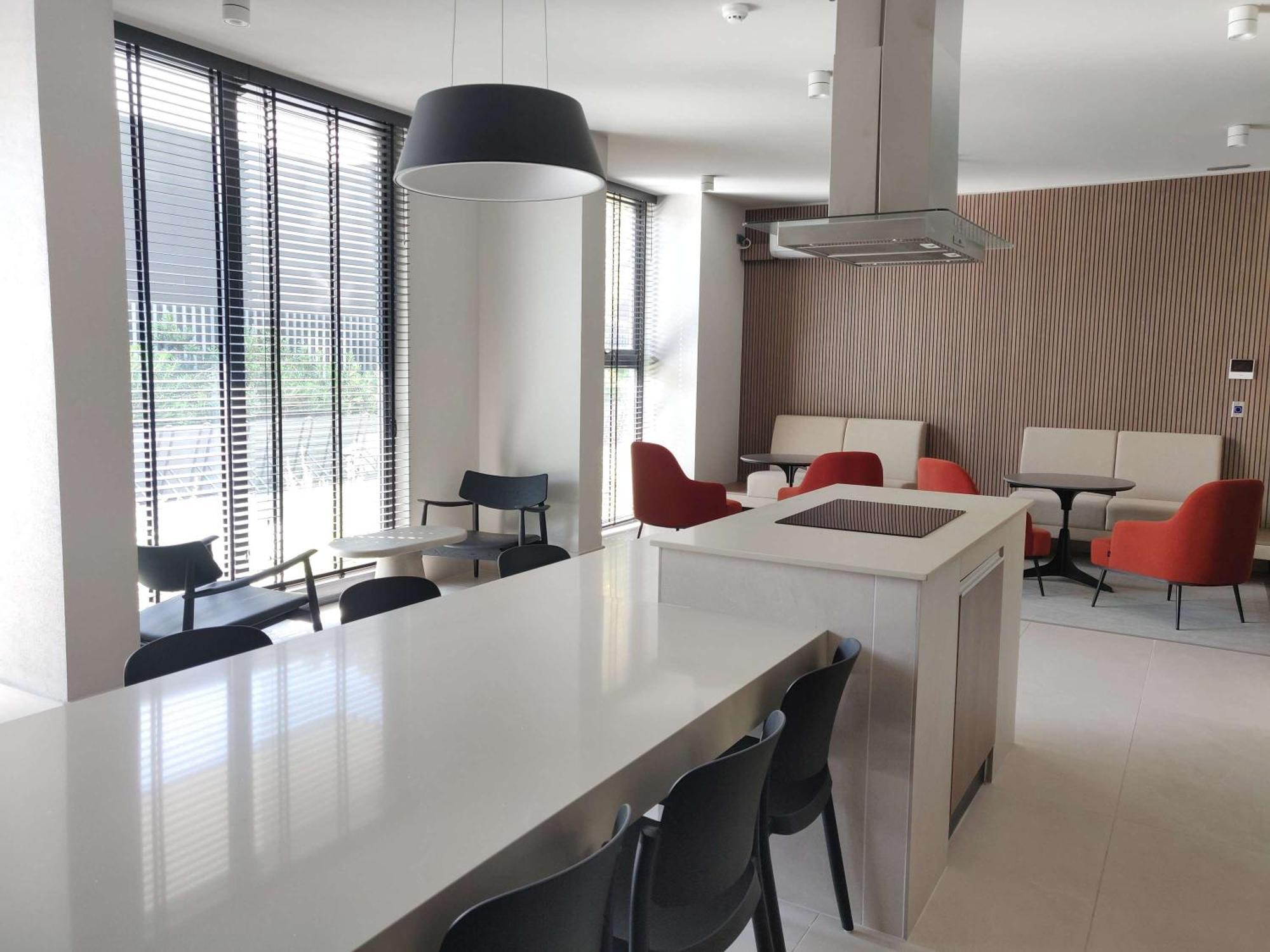 Apartamento Luminous For 5 In Ricardo Lyon