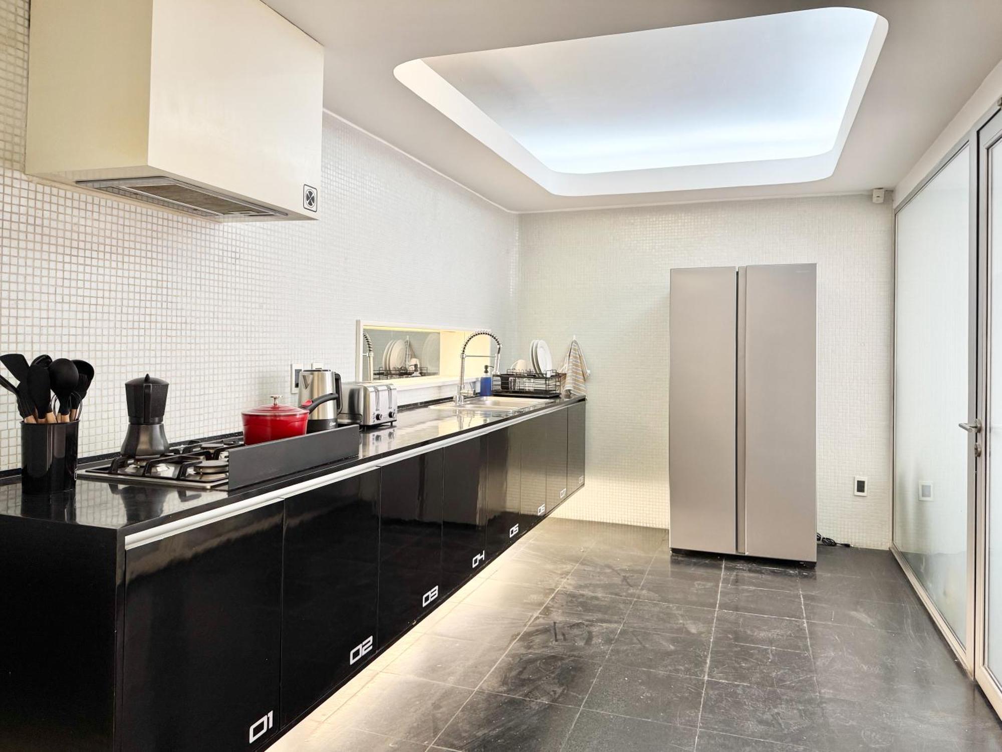Apartamento Spacious And Elegant Neoclassical Style *