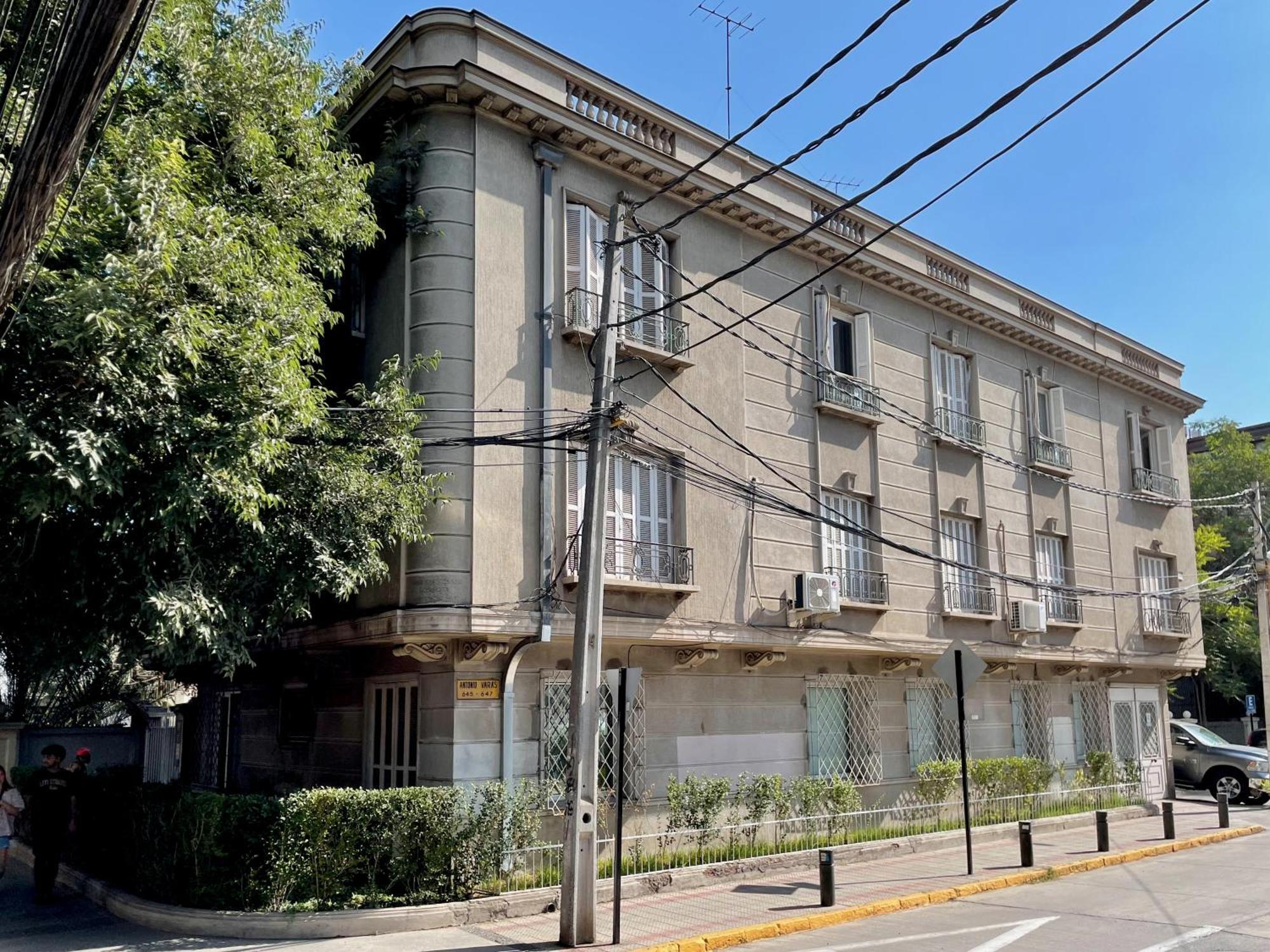 Apartamento Spacious And Elegant Neoclassical Style
