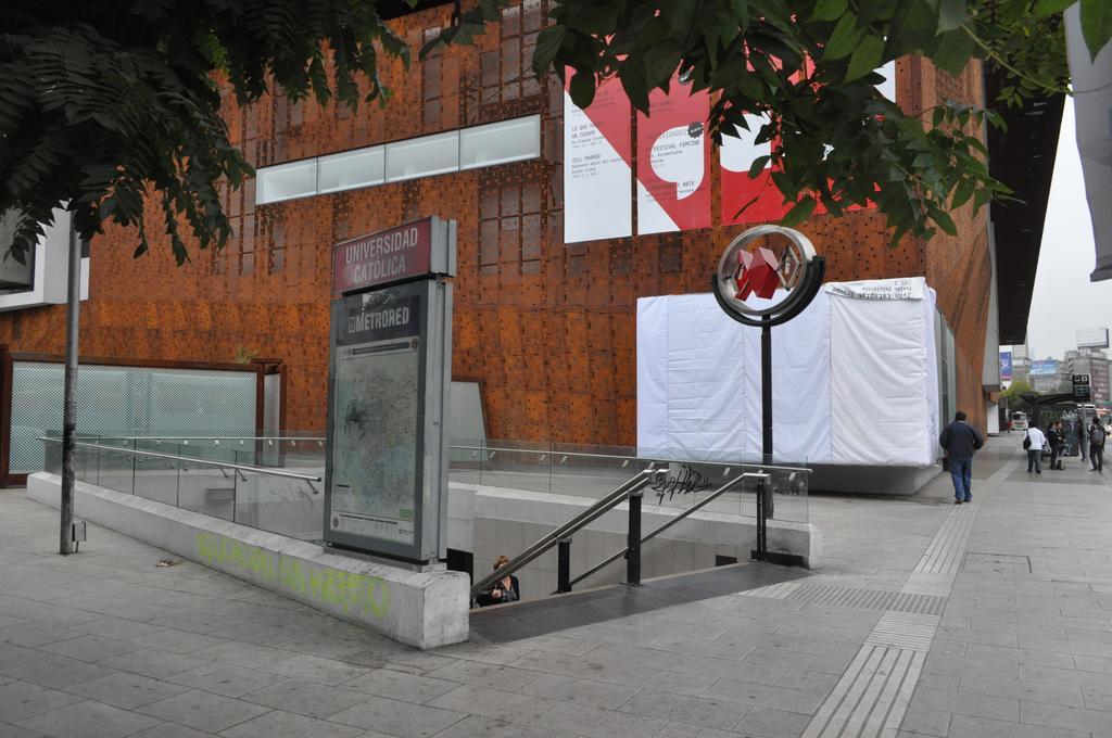 Barrio Lastarria, Excelentes - Alameda Santiago de Chile
