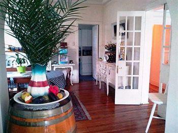 Nilontraro Boutique Hotel 2*