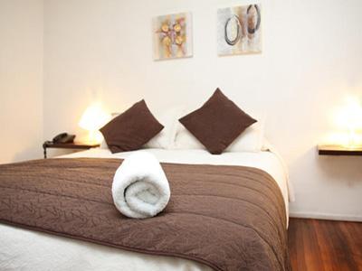Plaza Londres 77 Hotel 3*
