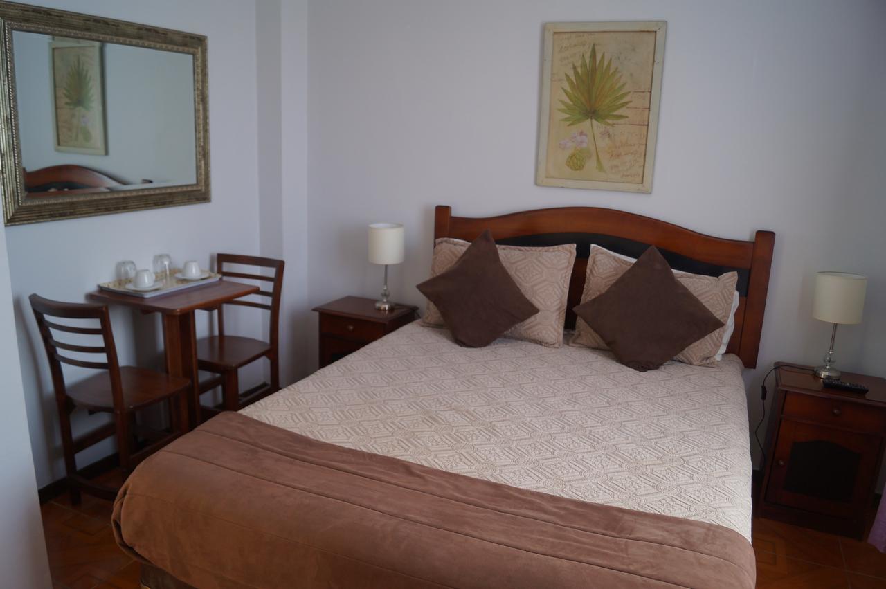 Hotel Residencial Universitaria Santiago