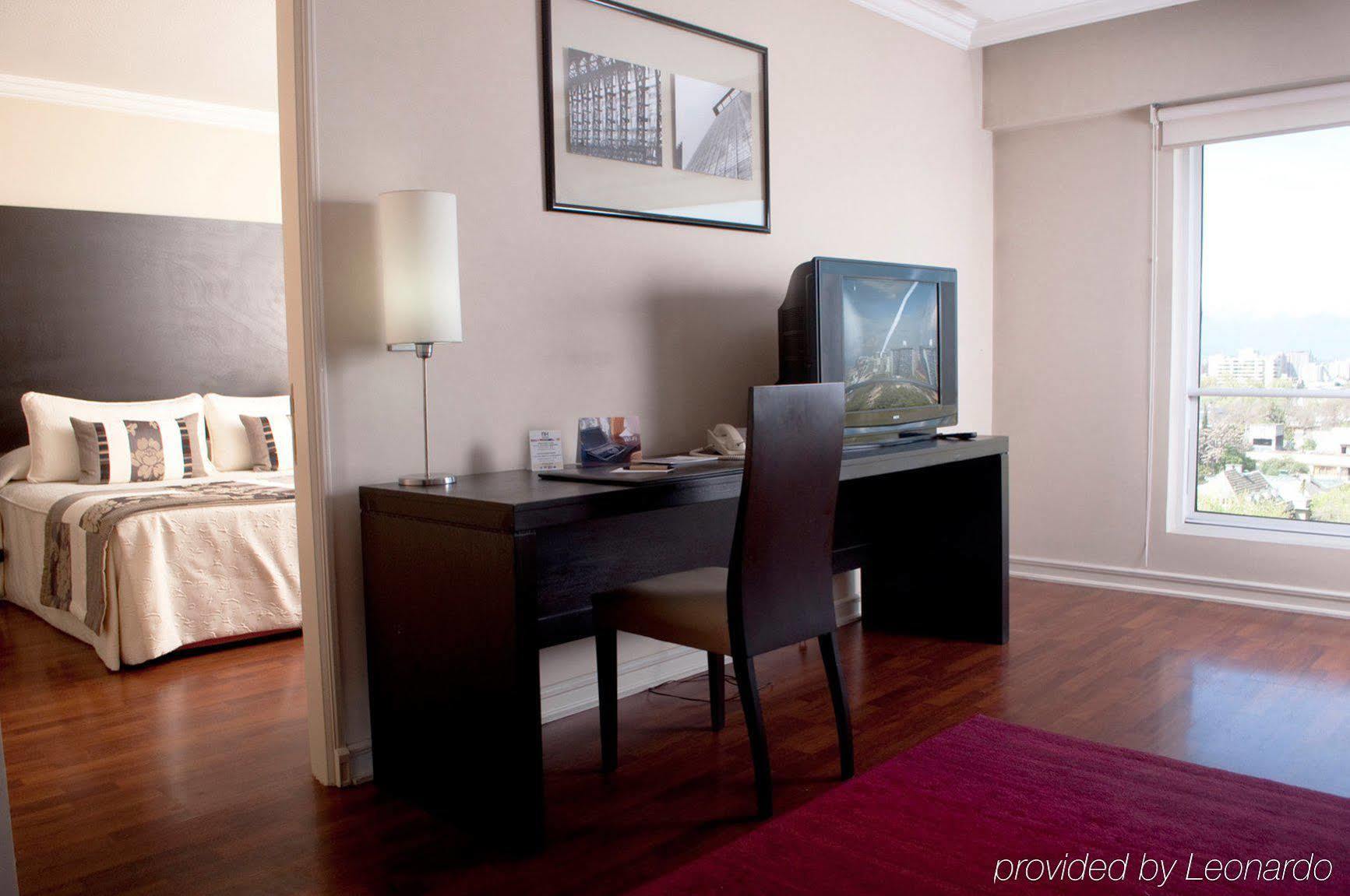 Nh Ciudad De Hotel Santiago