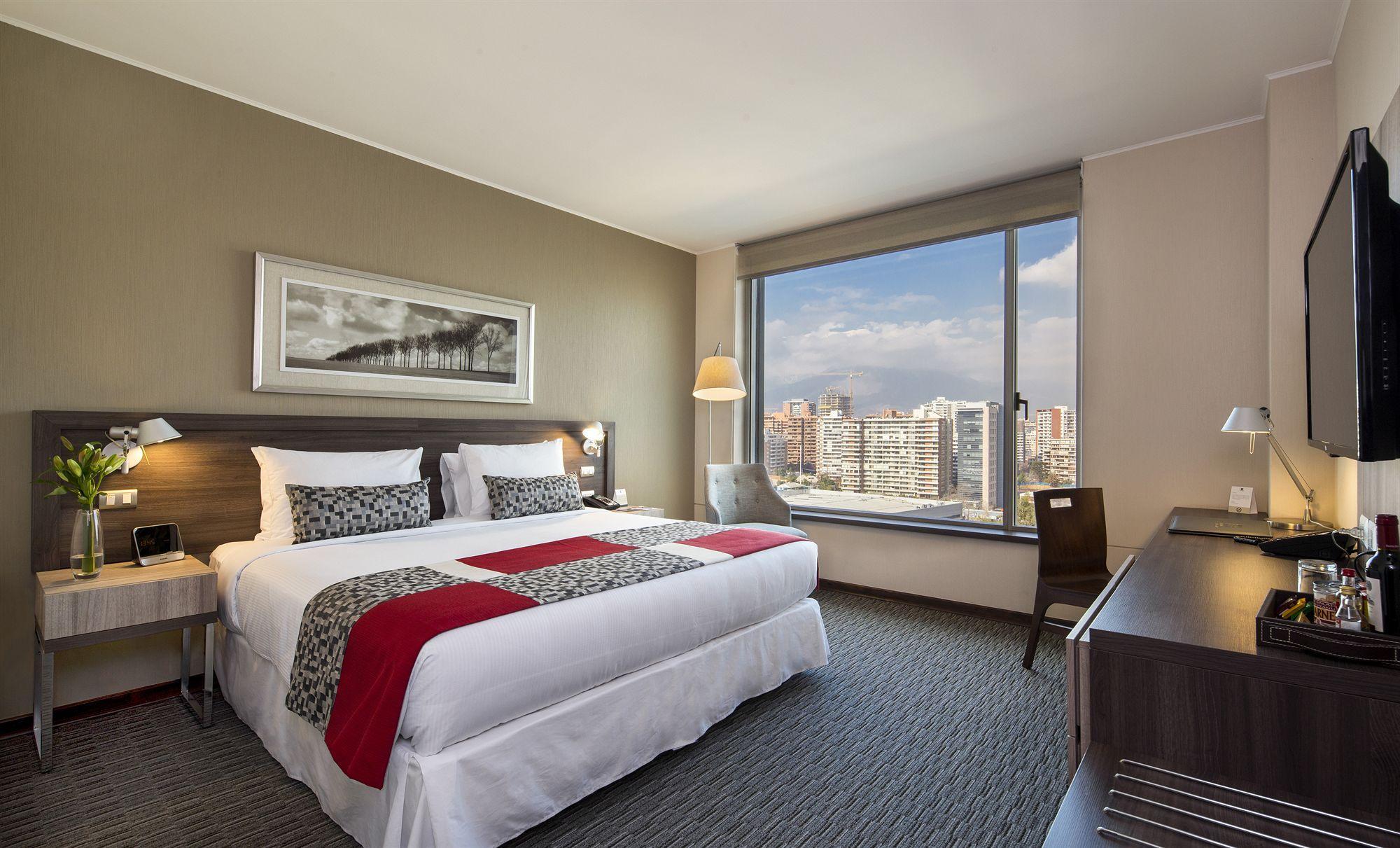 Plaza El Bosque Nueva Condes Hotel 4*