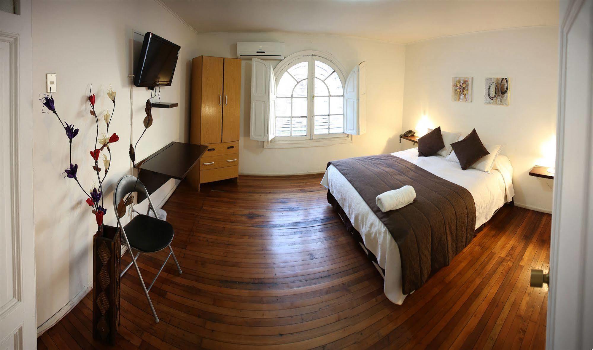 Plaza Londres 77 Hotel 3*