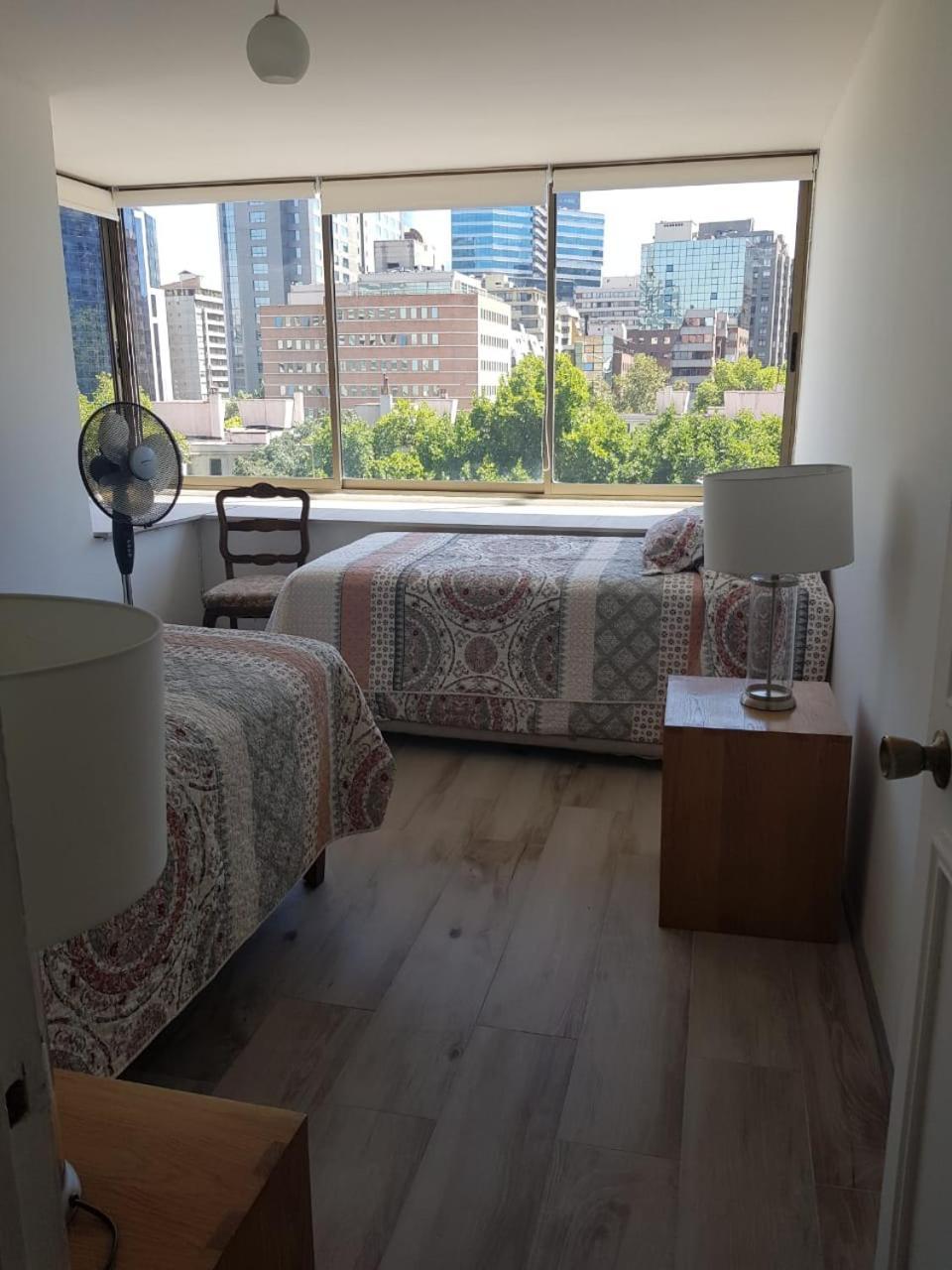 Lindo Departamento A Pasos Del Centro Comercial Costanera Center * Santiago