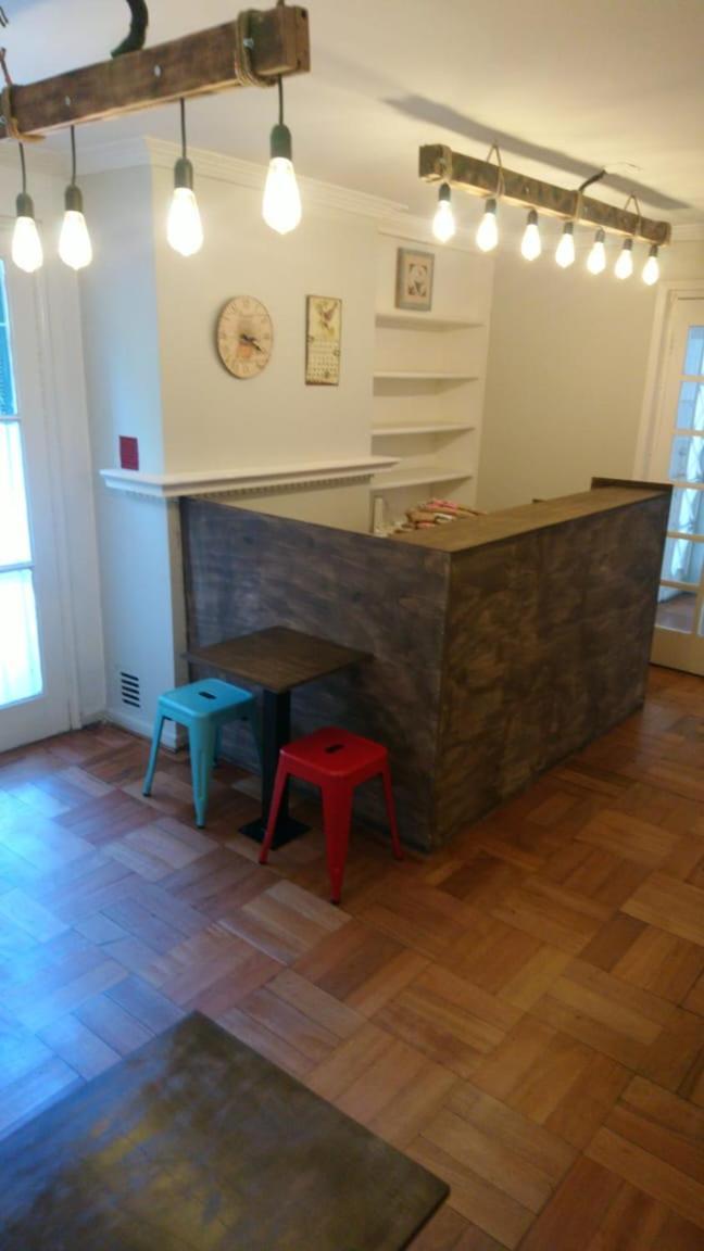 Casa Giralt Hostal *