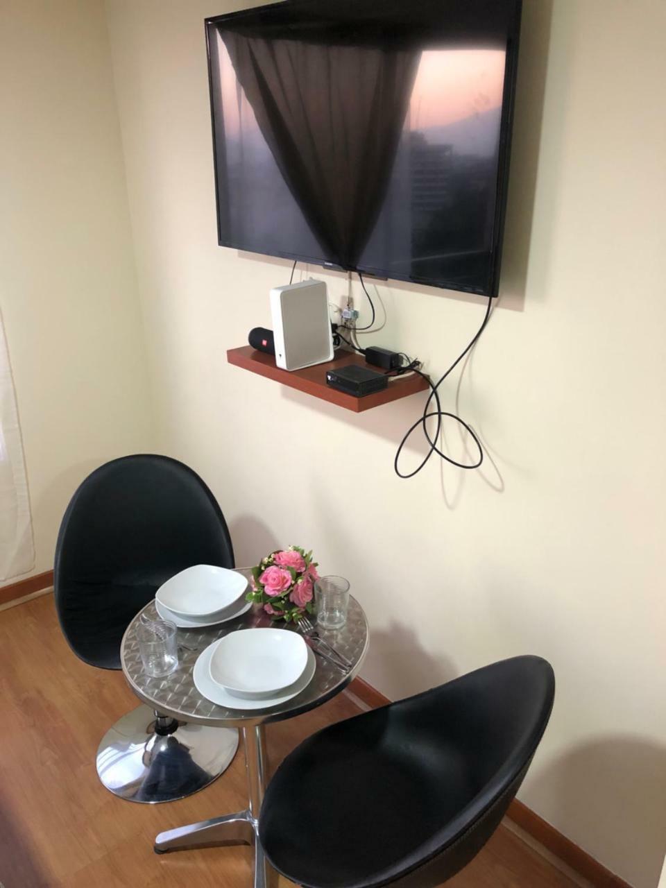 635 Lord Cochrane Apartamento *