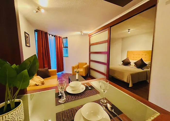 Infinity Apartments (Huérfanos y Merced)
