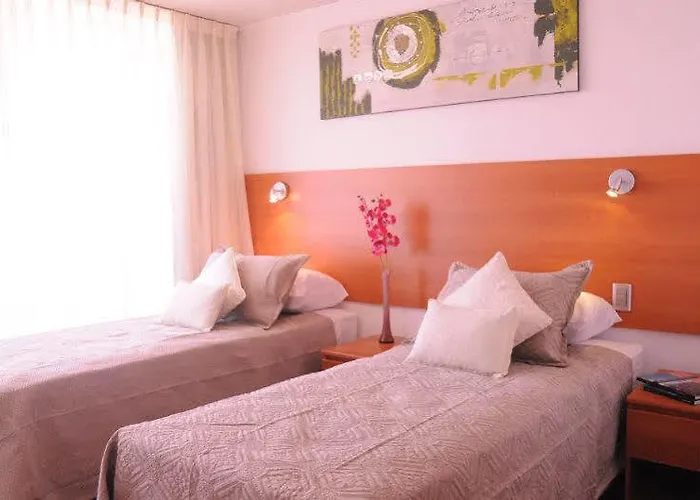 Apart Hotel Intersuites Las Condes
