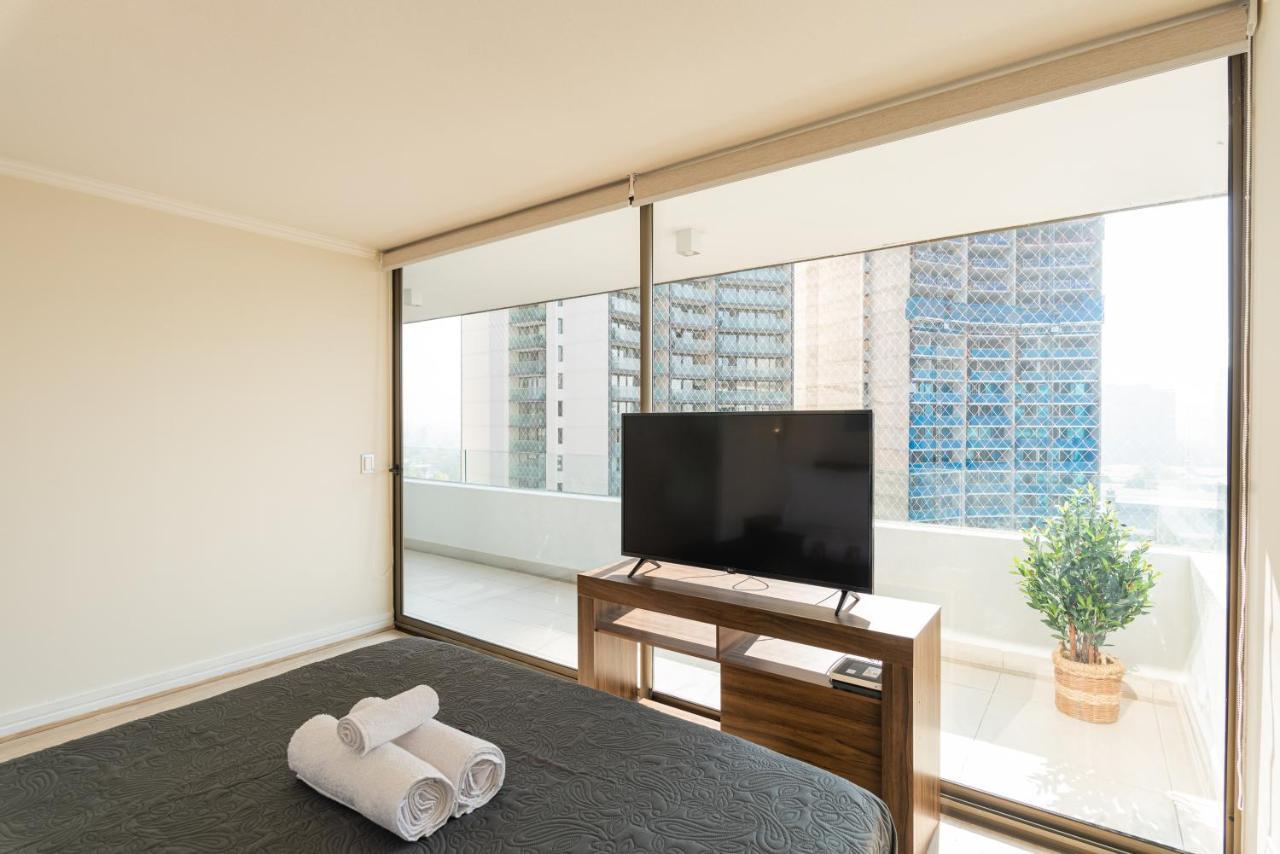 Arauco Wood - 2br, Parking, Wifi, Mall & Pool Santiago