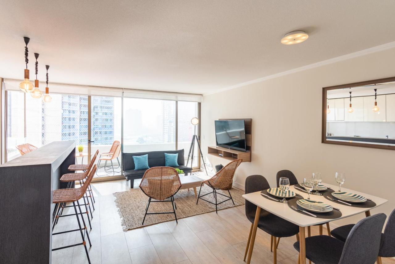 Arauco Wood - 2br, Parking, Wifi, Mall & Pool * Santiago