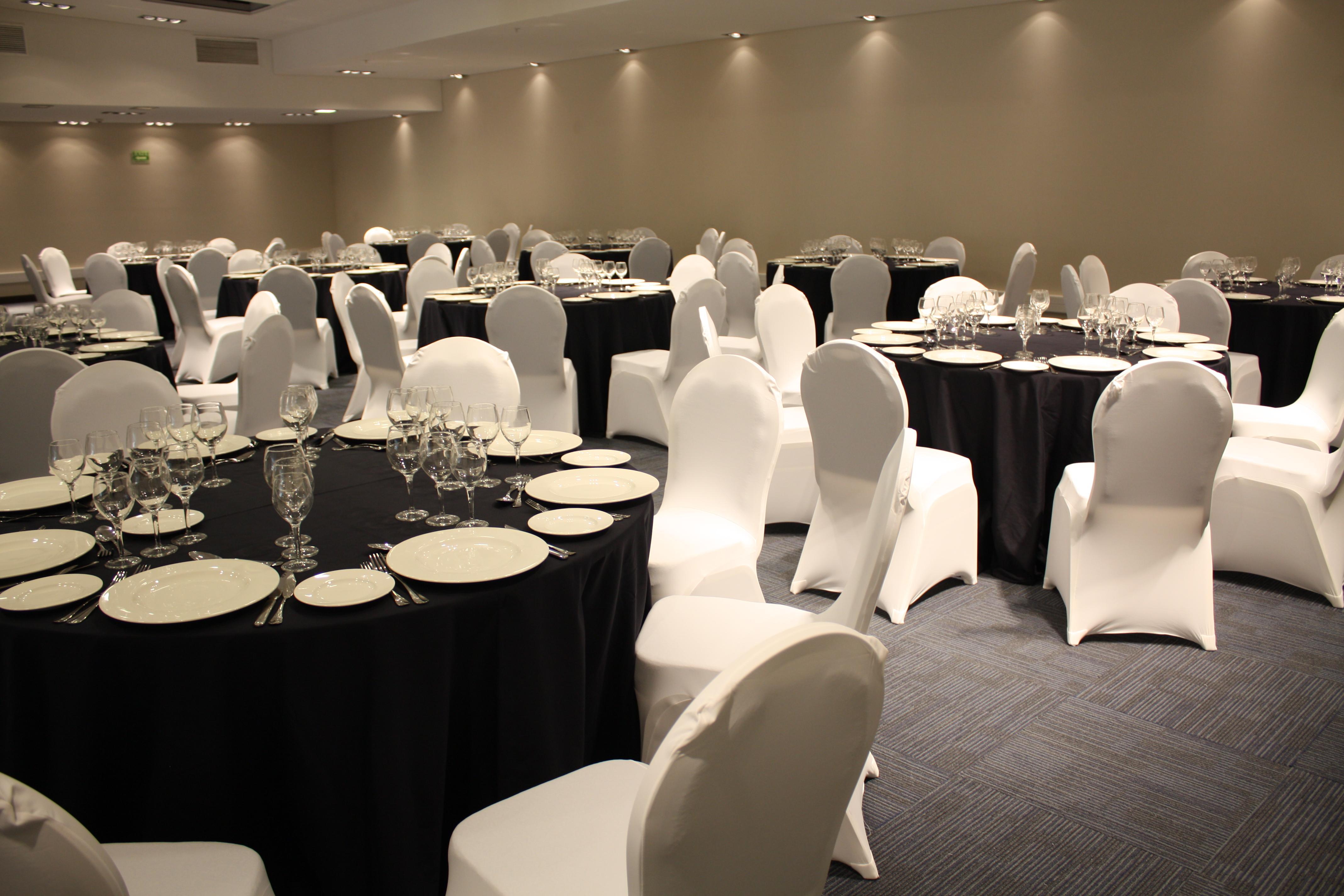 Hotel Plaza El Bosque Nueva Condes 4*