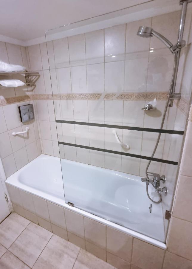 Panamericana Providencia Hotel 4*