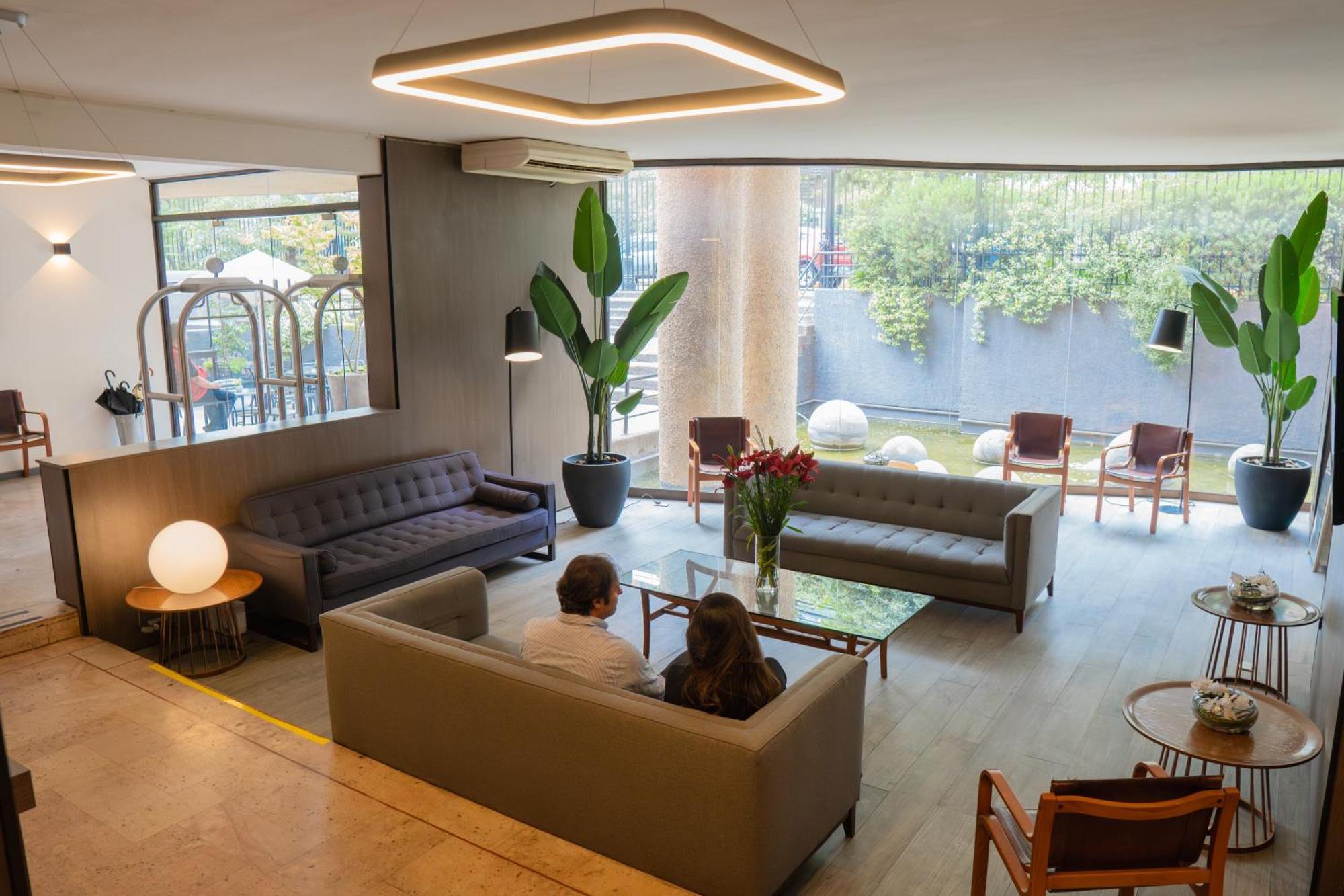 Panamericana Providencia Hotel 4*